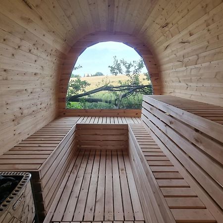 Loft Apartment Mit Grosser Badewanne B Mugeln Luaran gambar